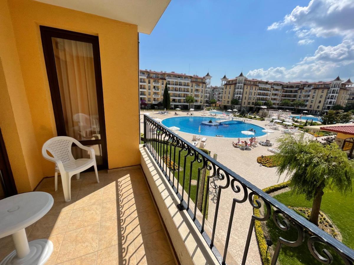 Апарт отель Royal Sun Солнечный берег Экстерьер фото